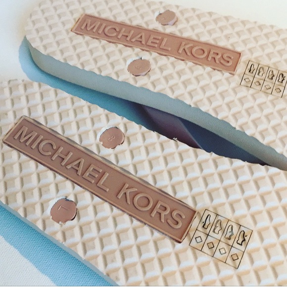 New Michael KORS Jet Set Flip Flops - Picture 6 of 7
